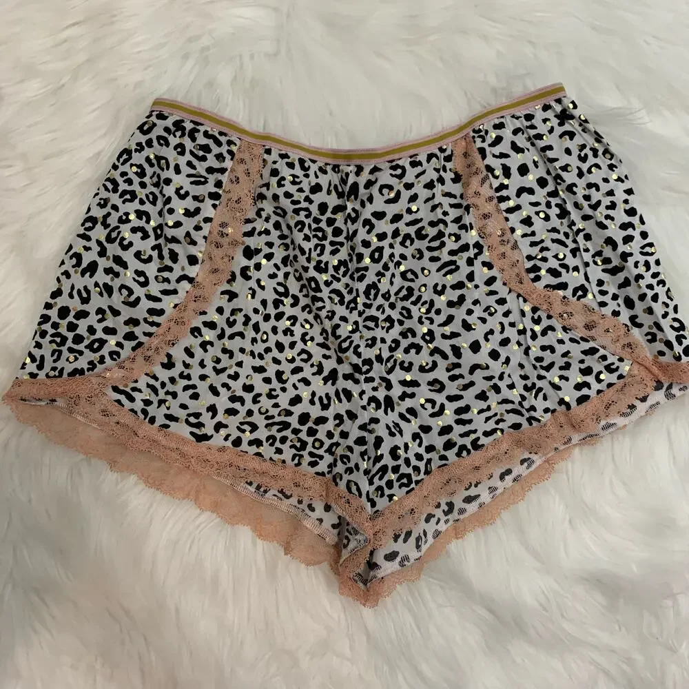 Victoria’s Secret leopard print sleep shorts small (est)